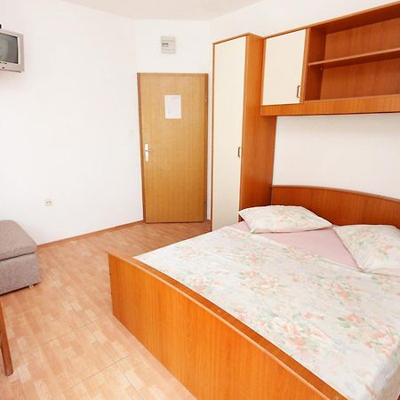 Apartments By The Sea Drvenik Donja Vala, Makarska - 6701 Phòng bức ảnh