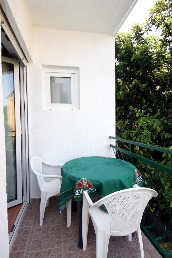 Apartments By The Sea Drvenik Donja Vala, Makarska - 6701 Ngoại thất bức ảnh