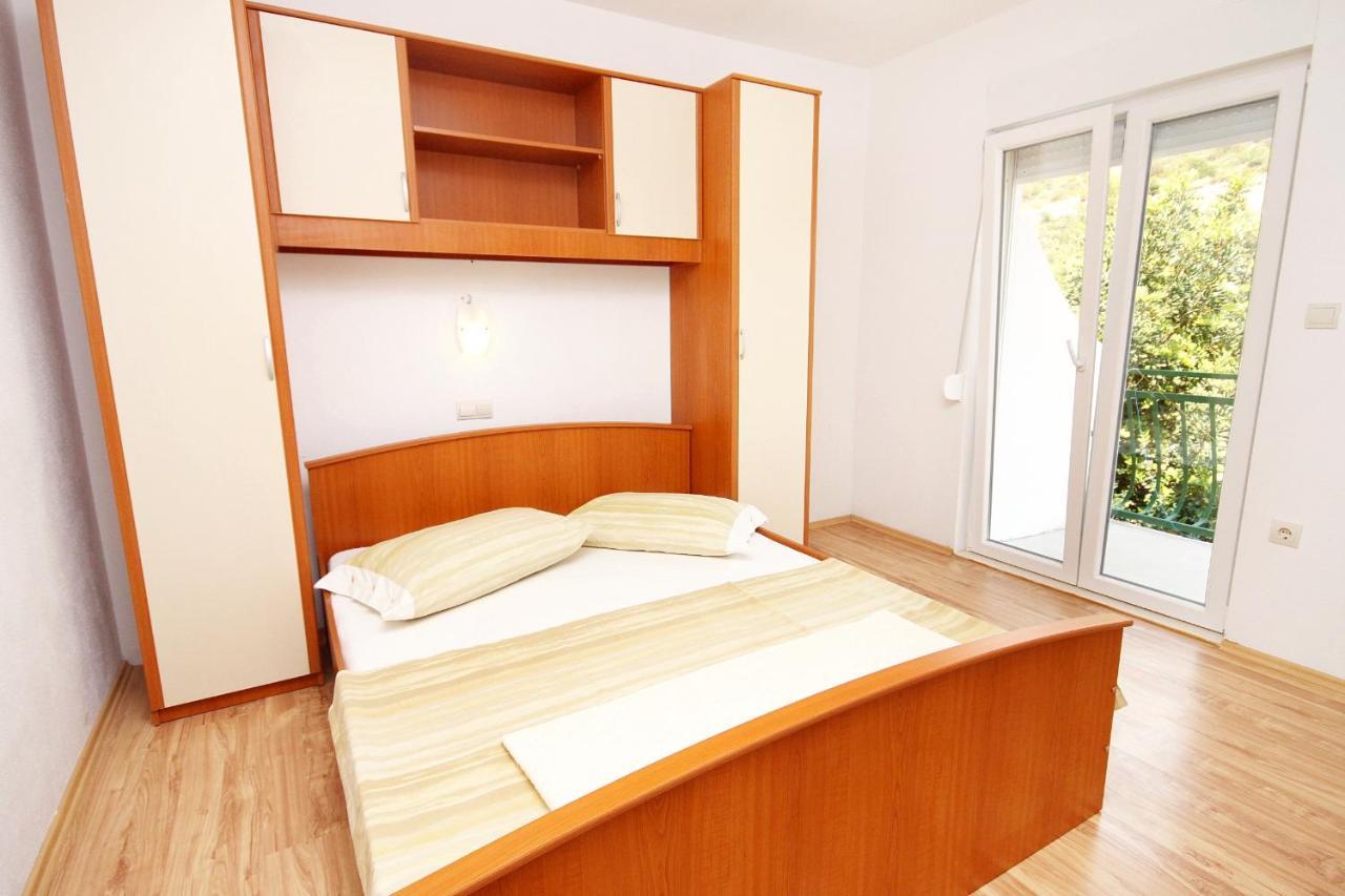 Apartments By The Sea Drvenik Donja Vala, Makarska - 6701 Ngoại thất bức ảnh