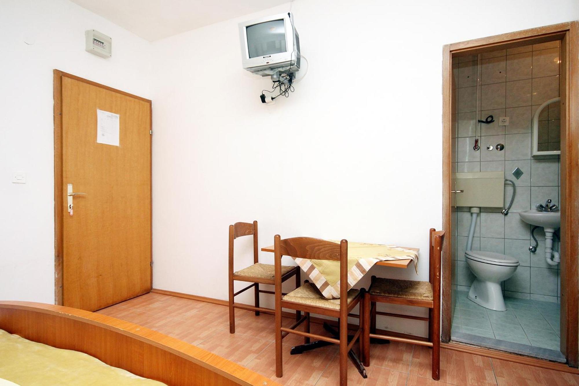 Apartments By The Sea Drvenik Donja Vala, Makarska - 6701 Phòng bức ảnh